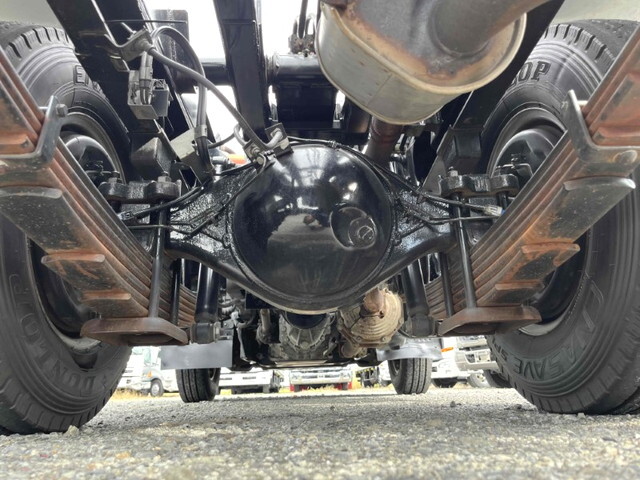 いすゞエルフコンテナ専用車小型（2t・3t）[写真20]