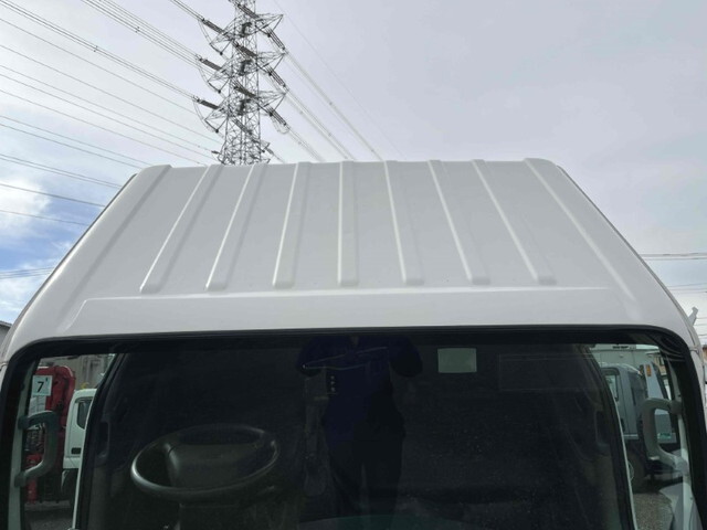 いすゞエルフコンテナ専用車小型（2t・3t）[写真23]