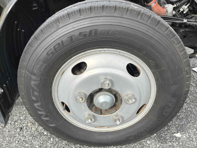 いすゞエルフコンテナ専用車小型（2t・3t）[写真27]