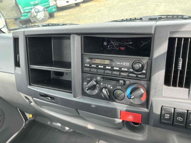 いすゞエルフコンテナ専用車小型（2t・3t）[写真34]