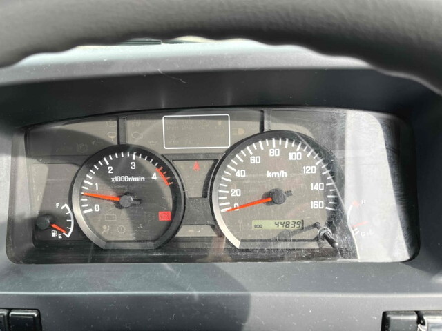 いすゞエルフコンテナ専用車小型（2t・3t）[写真35]