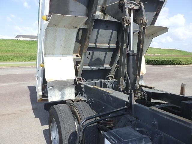 日野レンジャーダンプ中型（4t）[写真09]