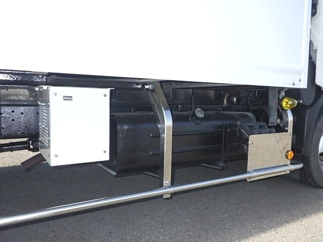 日野デュトロ冷凍車（冷蔵車）小型（2t・3t）[写真12]