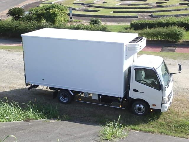 日野デュトロ冷凍車（冷蔵車）小型（2t・3t）[写真20]
