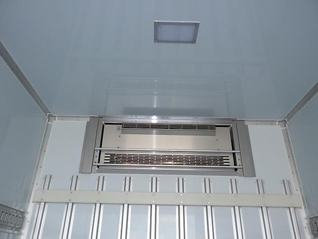 日野レンジャー冷凍車（冷蔵車）中型（4t）[写真09]