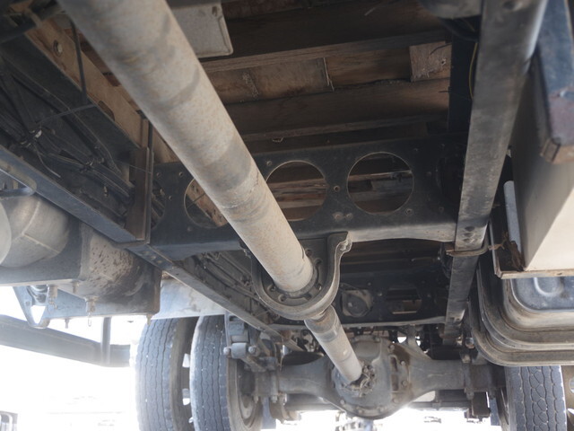 UDトラックスコンドルアルミブロック中型（4t）[写真10]