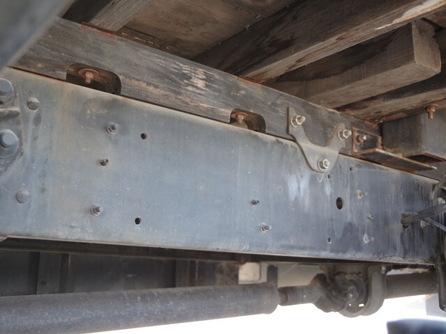 UDトラックスコンドルアルミブロック中型（4t）[写真07]