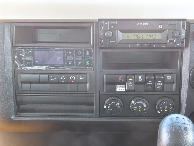 三菱ふそうファイター冷凍車（冷蔵車）中型（4t）[写真21]