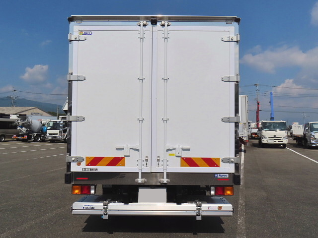 三菱ふそうファイター冷凍車（冷蔵車）中型（4t）[写真05]