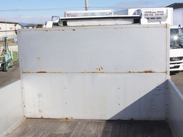 三菱ふそうファイターアルミブロック中型（4t）[写真11]