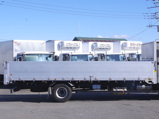 三菱ふそうファイターアルミブロック中型（4t）[写真17]