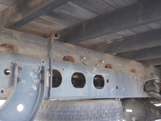 三菱ふそうファイターアルミブロック中型（4t）[写真07]