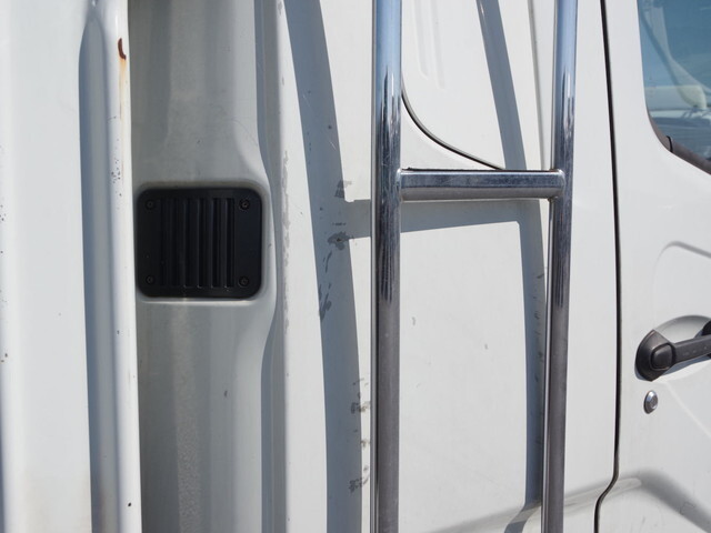 三菱ふそうファイター平ボディ中型（4t）[写真22]