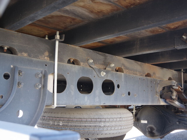 三菱ふそうファイター平ボディ中型（4t）[写真07]