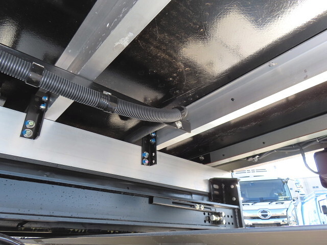 三菱ふそうファイター冷凍車（冷蔵車）中型（4t）[写真10]