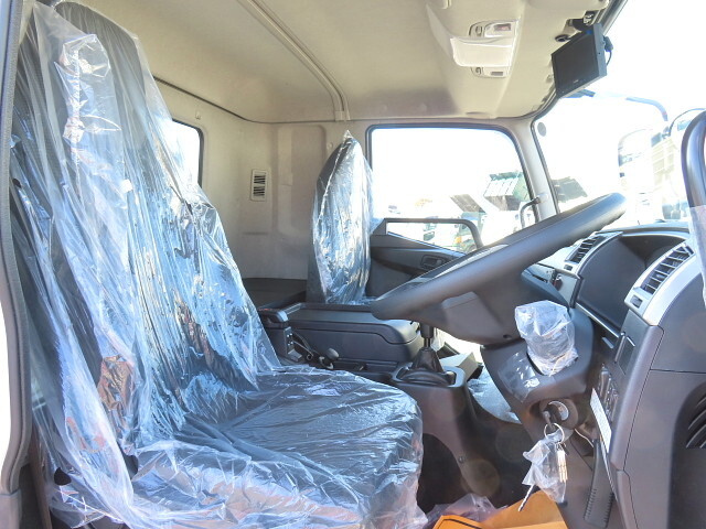 三菱ふそうファイター冷凍車（冷蔵車）中型（4t）[写真17]