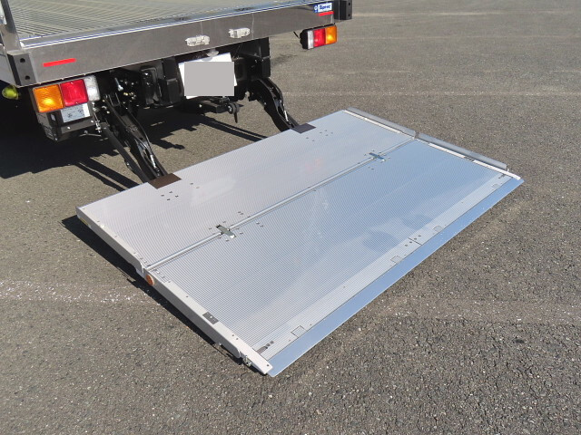 三菱ふそうファイター冷凍車（冷蔵車）中型（4t）[写真29]