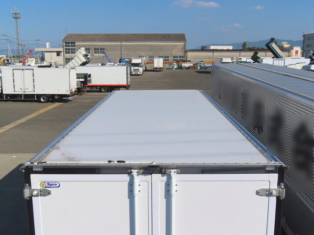 三菱ふそうファイター冷凍車（冷蔵車）中型（4t）[写真07]