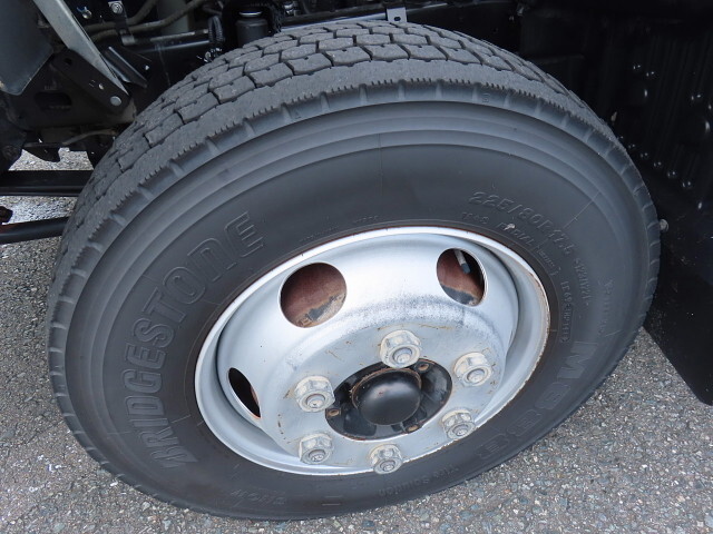 日野レンジャー冷凍車（冷蔵車）中型（4t）[写真13]