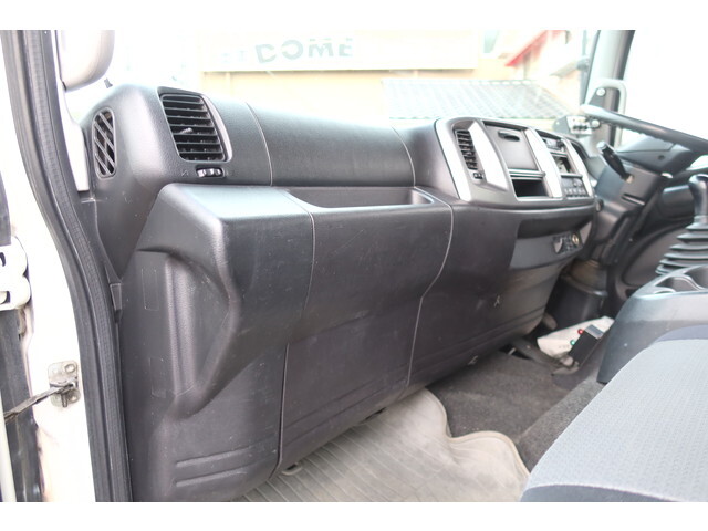 日野レンジャーパッカー車（塵芥車）中型（4t）[写真31]