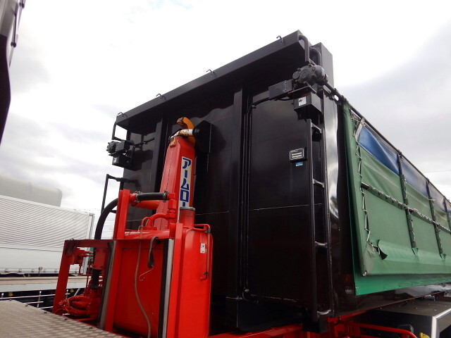 日野プロフィアコンテナ専用車大型（10t）[写真28]