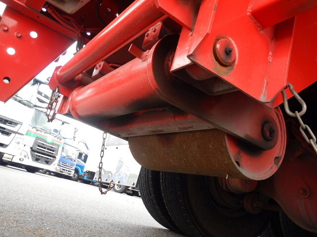 日野プロフィアコンテナ専用車大型（10t）[写真38]