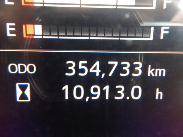 日野プロフィアコンテナ専用車大型（10t）[写真39]