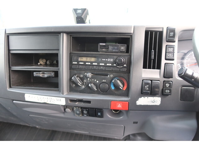 いすゞエルフパッカー車（塵芥車）小型（2t・3t）[写真31]