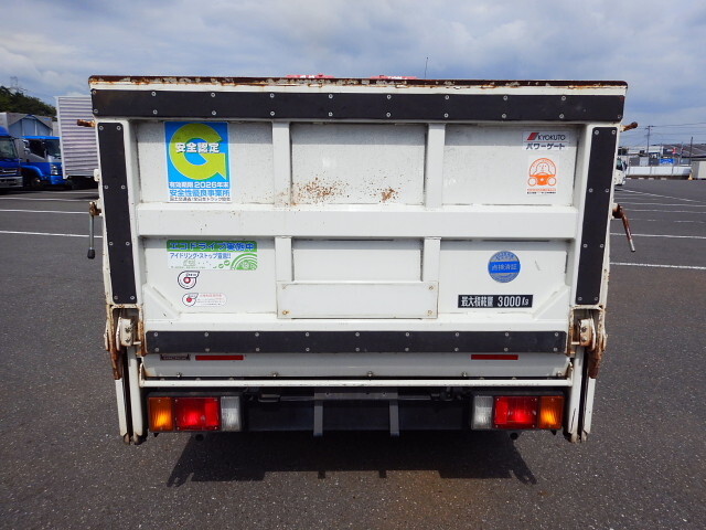 いすゞエルフ平ボディ小型（2t・3t）[写真05]