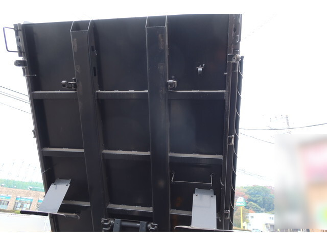 三菱ふそうキャンターダンプ小型（2t・3t）[写真21]