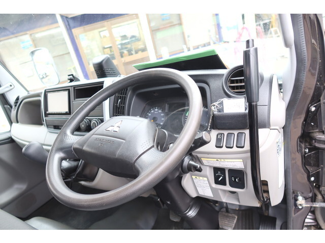 三菱ふそうキャンターダンプ小型（2t・3t）[写真29]