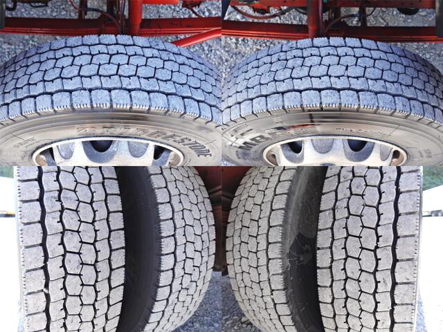 いすゞフォワード冷蔵冷凍ウイング中型（4t）[写真09]