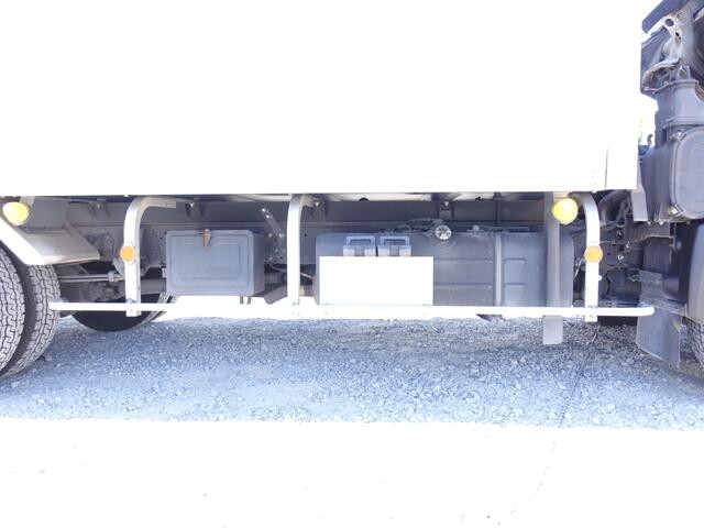 日野デュトロ冷凍車（冷蔵車）小型（2t・3t）[写真12]