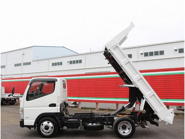三菱ふそうキャンターダンプ小型（2t・3t）[写真17]