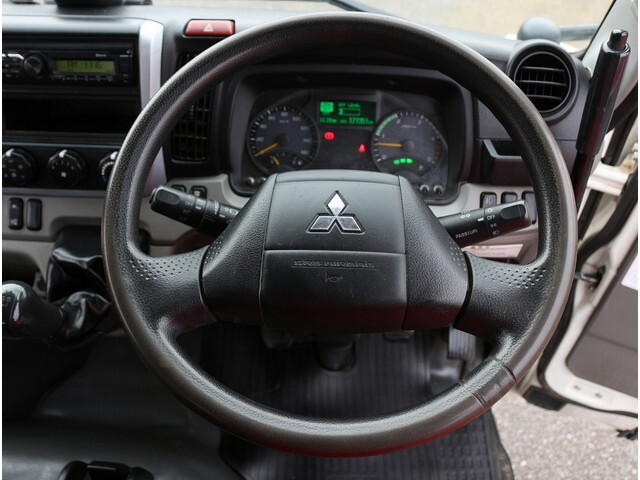 三菱ふそうキャンターダンプ小型（2t・3t）[写真27]