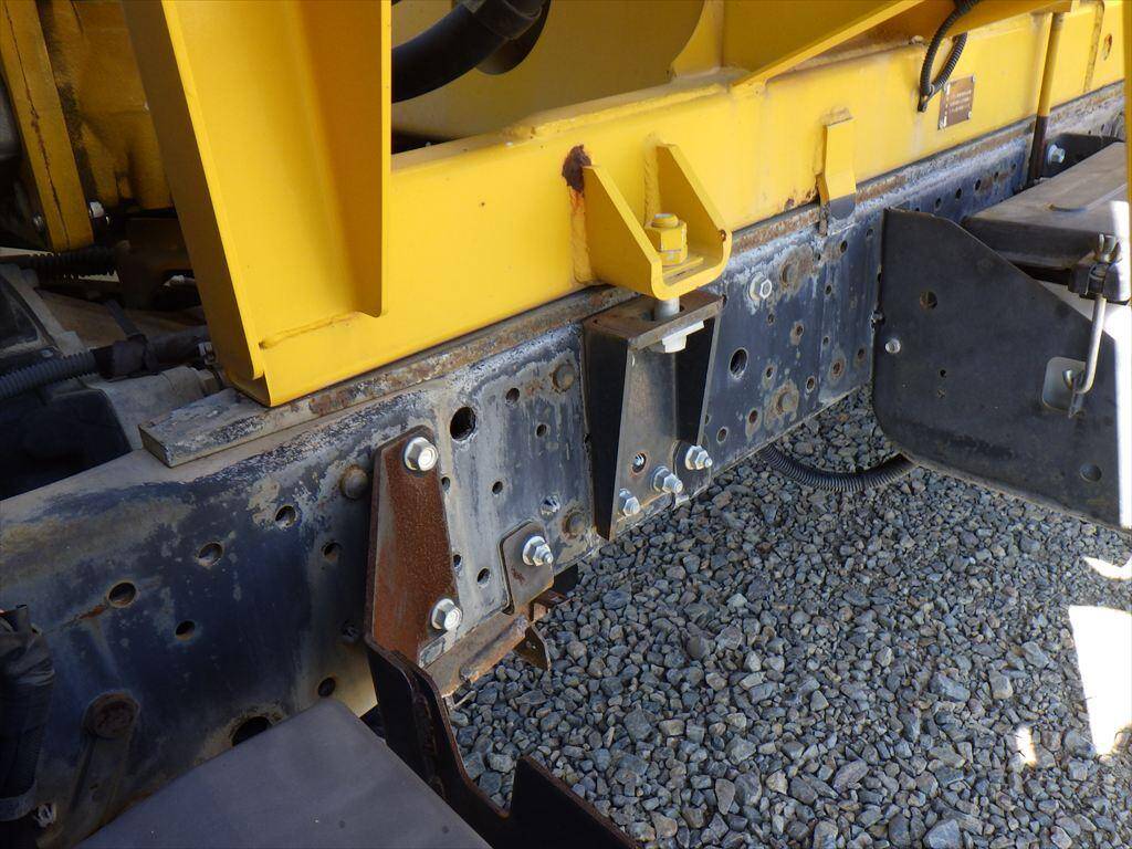 いすゞエルフミキサー車（コンクリートミキサー）小型（2t・3t）[写真11]