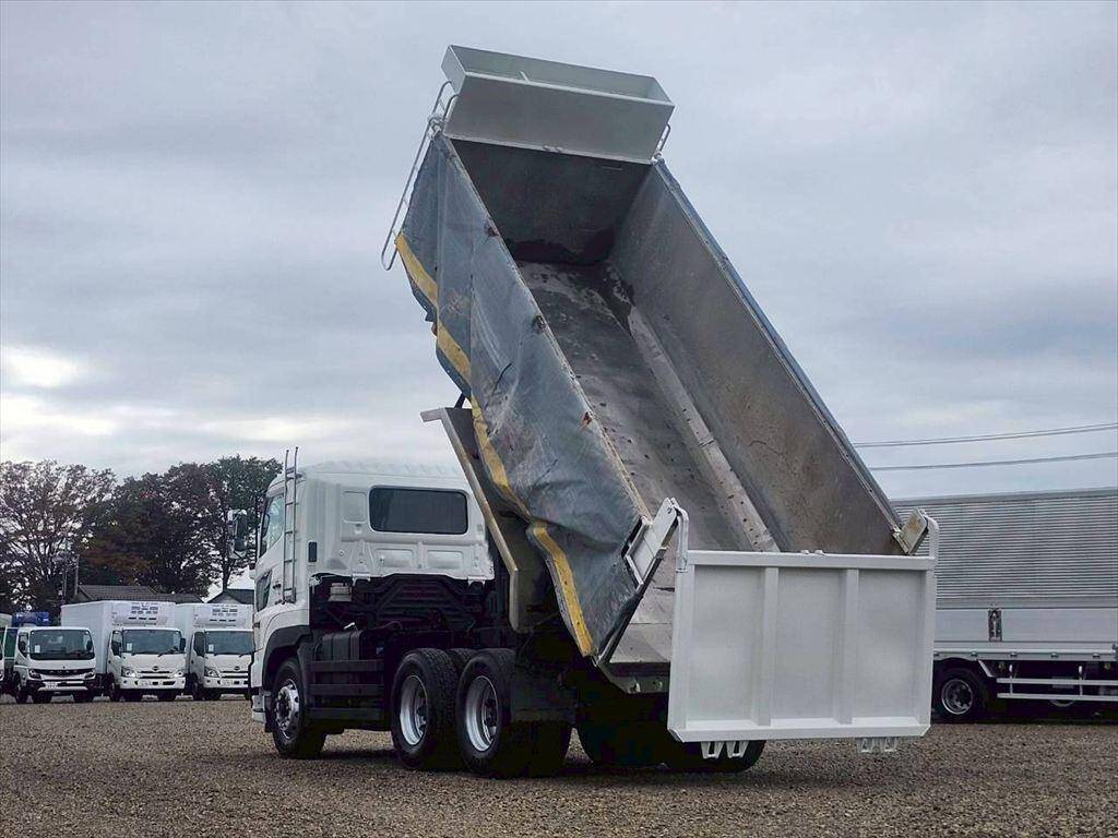 日野プロフィア深ダンプ（土砂禁ダンプ）大型（10t）[写真11]