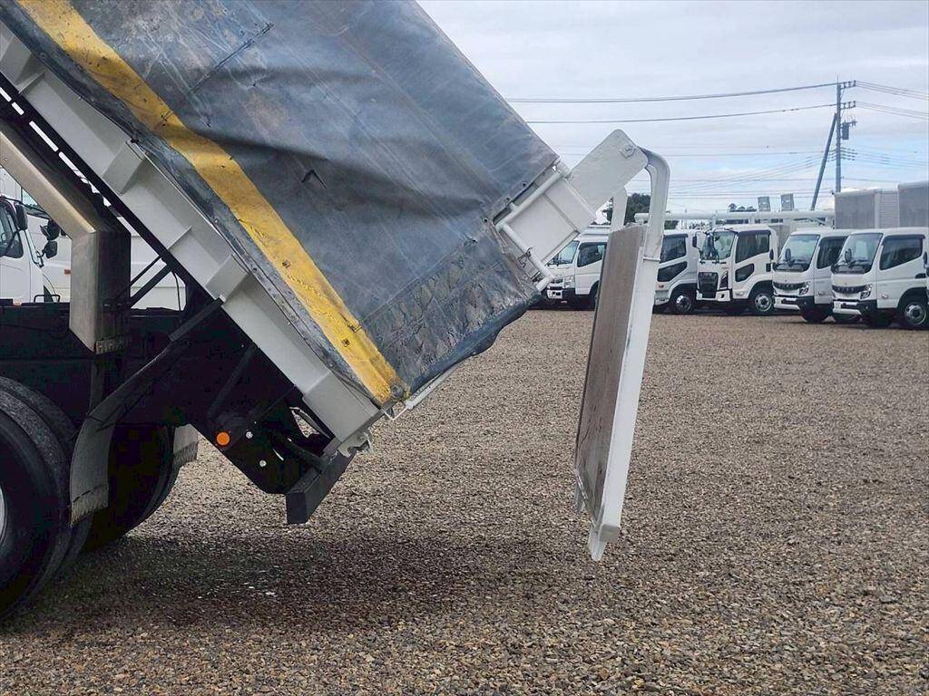 日野プロフィア深ダンプ（土砂禁ダンプ）大型（10t）[写真12]