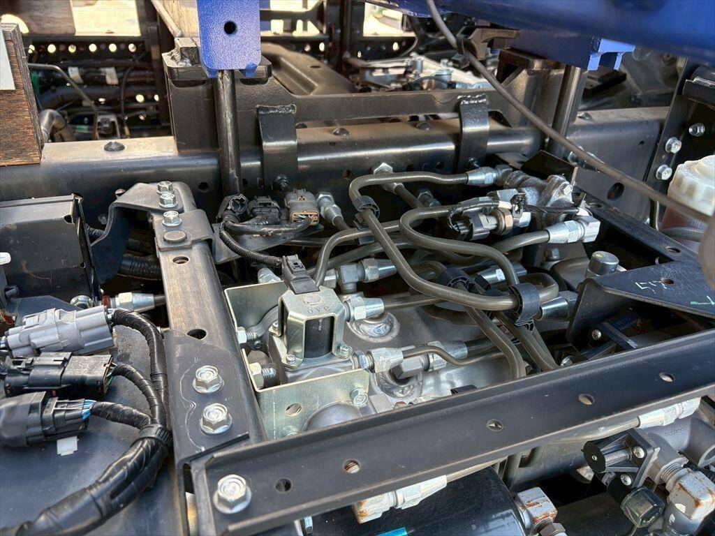 いすゞフォワードクレーン4段中型（4t）[写真13]