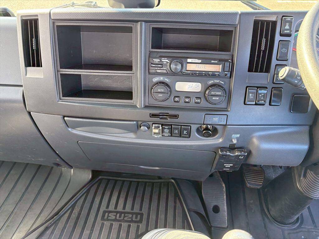 いすゞフォワードクレーン4段中型（4t）[写真20]