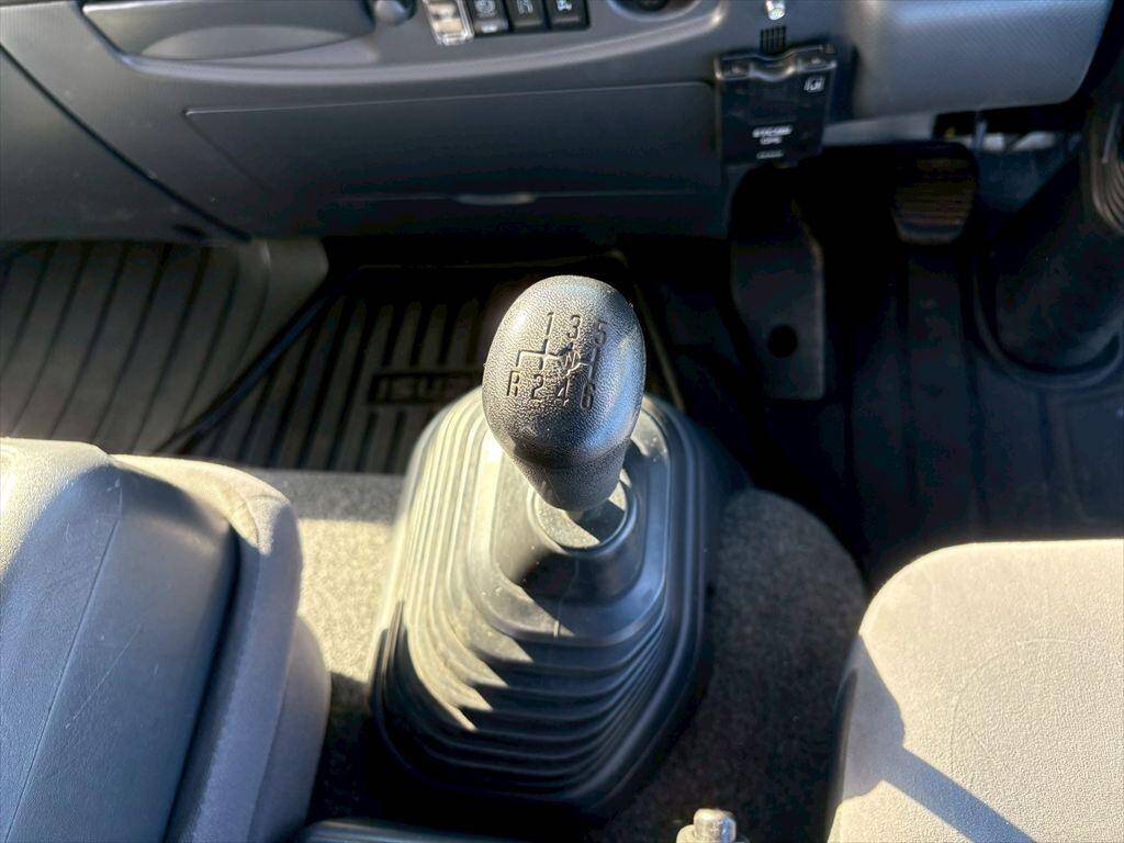 いすゞフォワードクレーン4段中型（4t）[写真21]