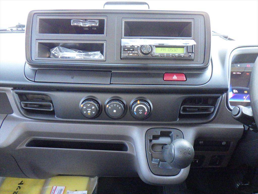 三菱ふそうキャンタータンク車（タンクローリー）小型（2t・3t）[写真22]