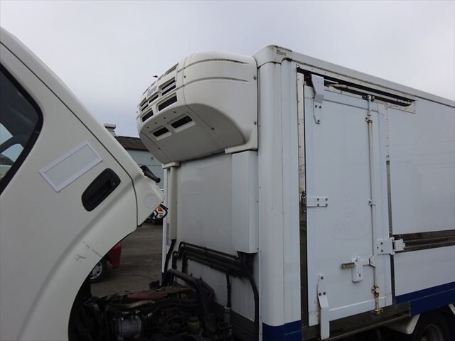 日野デュトロ冷凍車（冷蔵車）小型（2t・3t）[写真37]