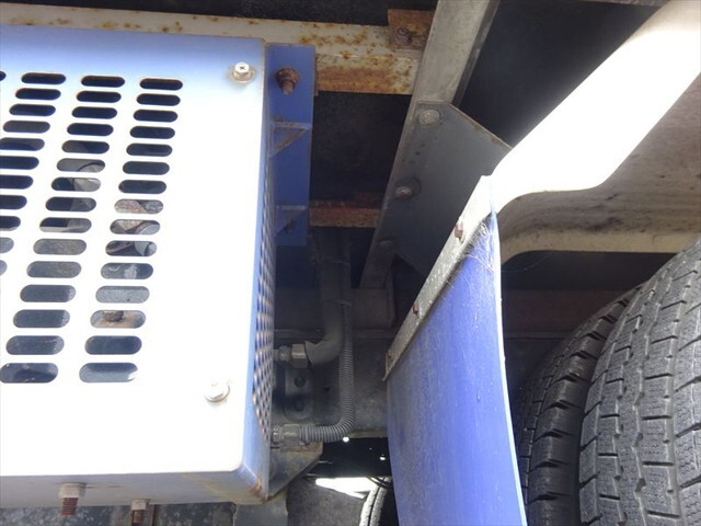 日野デュトロ冷凍車（冷蔵車）小型（2t・3t）[写真08]