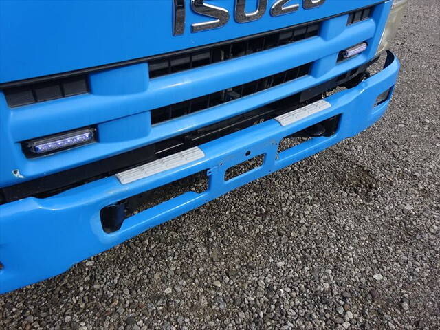 いすゞフォワードコンテナ専用車中型（4t）[写真16]