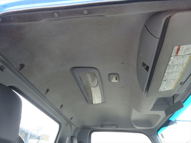 いすゞフォワードコンテナ専用車中型（4t）[写真22]