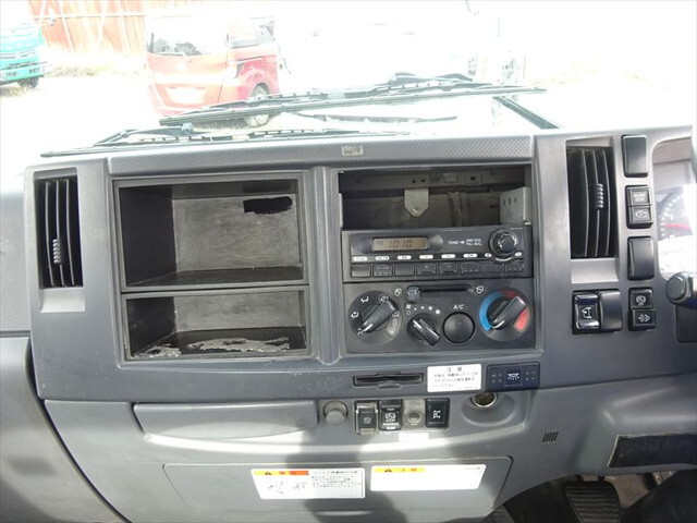 いすゞフォワードコンテナ専用車中型（4t）[写真27]