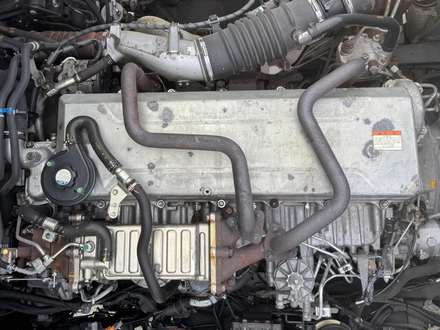 日野プロフィアトレーラーヘッド（トラクターヘッド）大型（10t）[写真19]