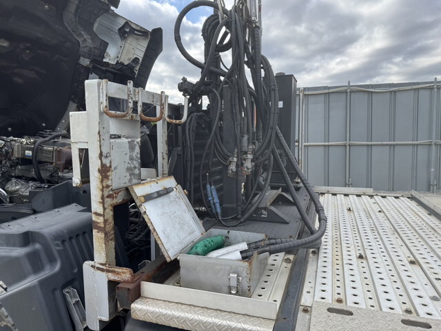 日野プロフィアトレーラーヘッド（トラクターヘッド）大型（10t）[写真30]