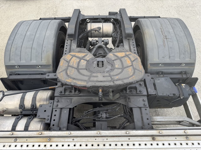 日野プロフィアトレーラーヘッド（トラクターヘッド）大型（10t）[写真34]